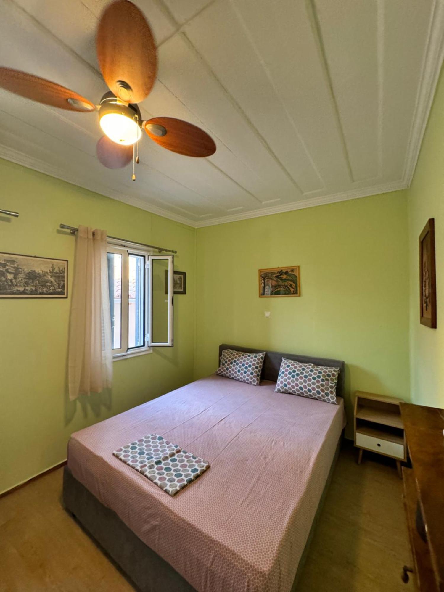 Traditional Lefkas Marina House *